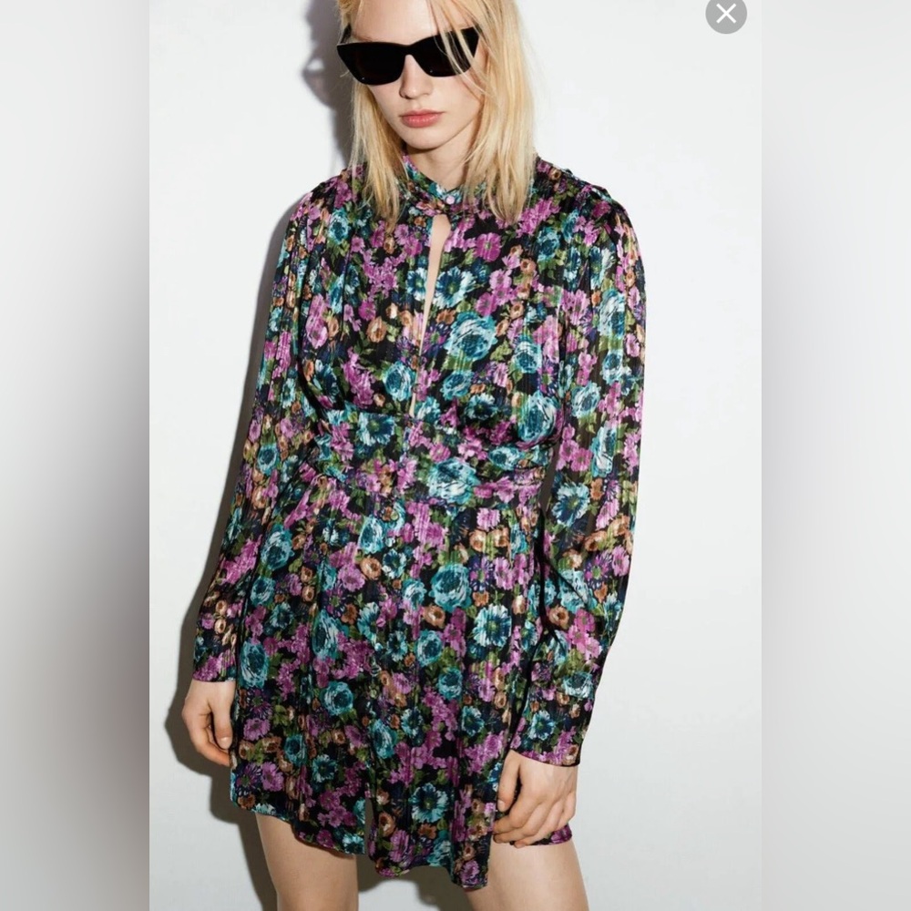 ZARA Garden of Eden Beautiful & Feminine Floral Print Silky Mini Dress🔥🔥🔥